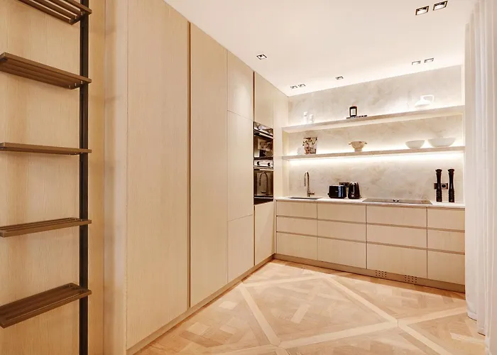 Thelander - Serviced In Le Marais *