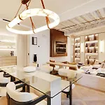 Thelander - Serviced In Le Marais *